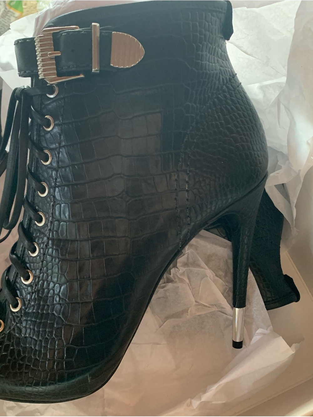 Schutz frantsesa crocodile black heeled open toe bootie black 9.5 nwt